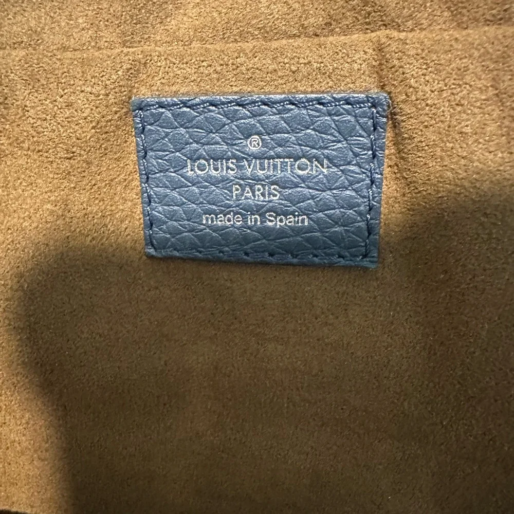 Louis Vuitton Armand Briefcase Mm Taurillon Leather Marine Blue